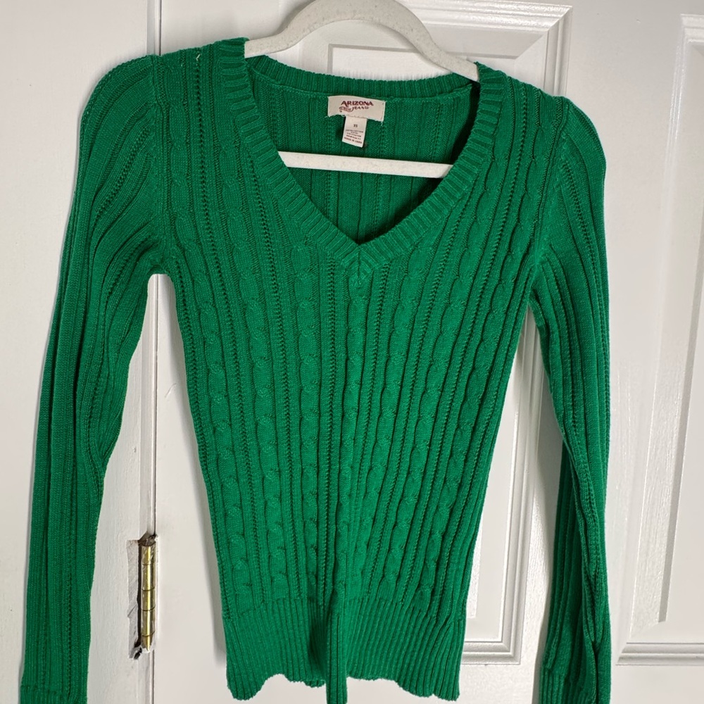 Arizona Jean Company Vibrant Green V-Neck Sweater
